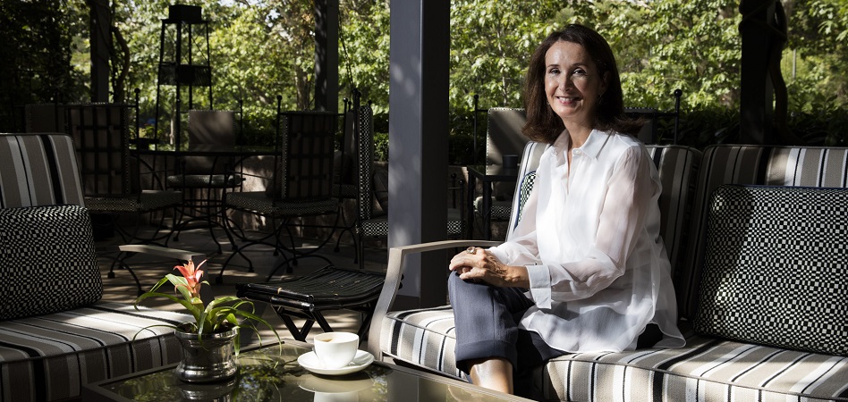 Beatriz Gonz&aacute;lez-Crist&oacute;bal: &ldquo;La moda necesita un gestor valiente que dirija tambi&eacute;n por intuici&oacute;n&rdquo;